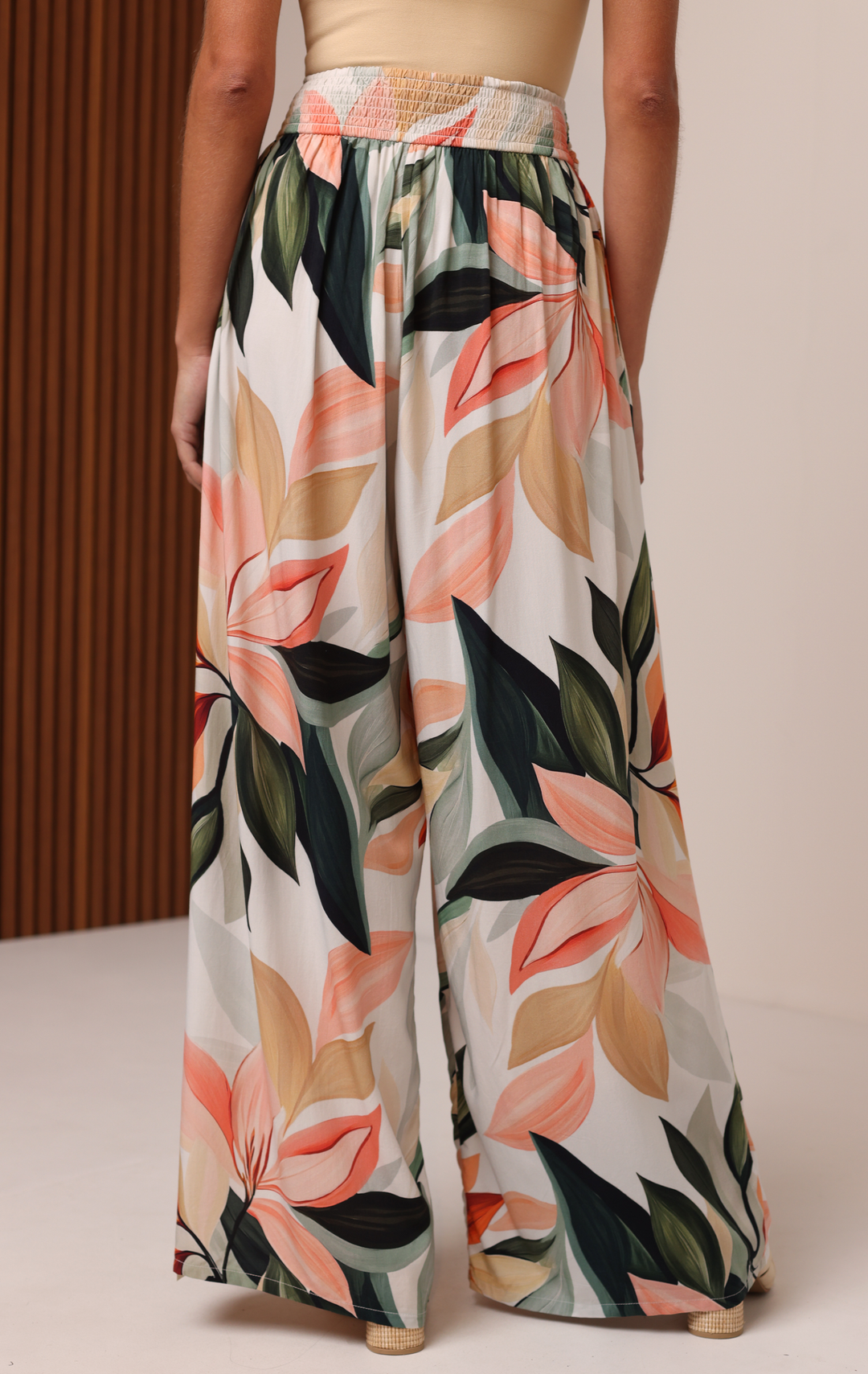 San Jose Buckle Pant Floral Fresca By Shore - Moxiebainbridge