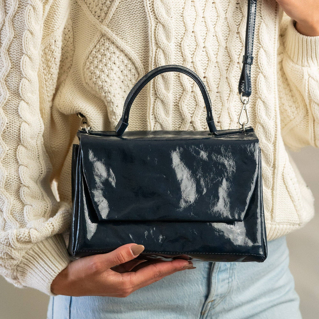 BON-BON GLOSSY LARGE CROSSBODY: Glossy Rosso