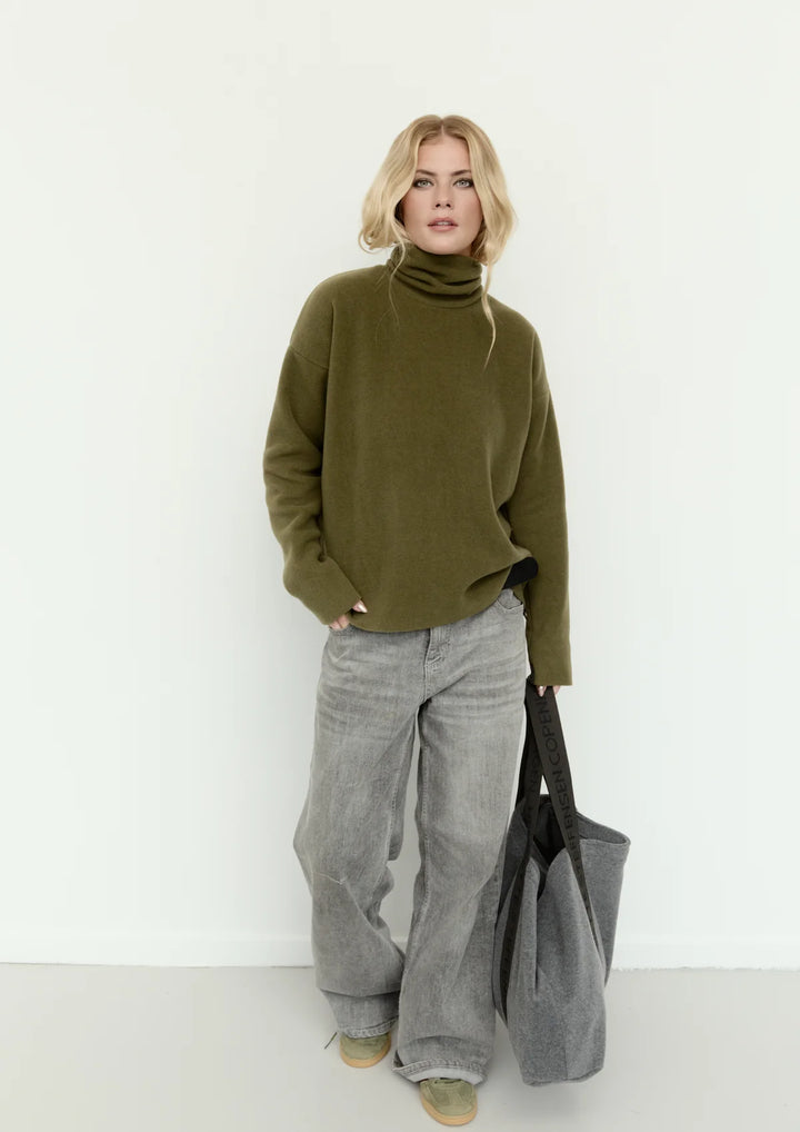 High Neck Fleece Moss By Henriette Steffensen