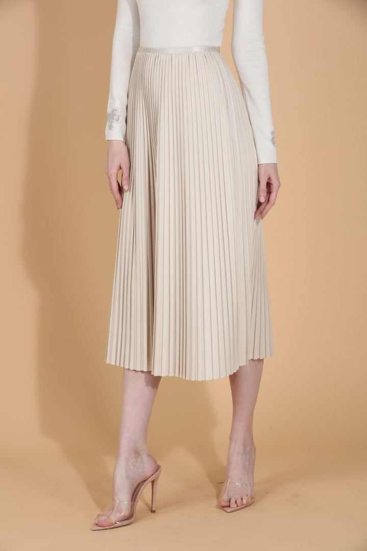 Wool Blended Midi Pleats Skirt Ivory By Jessie Liu