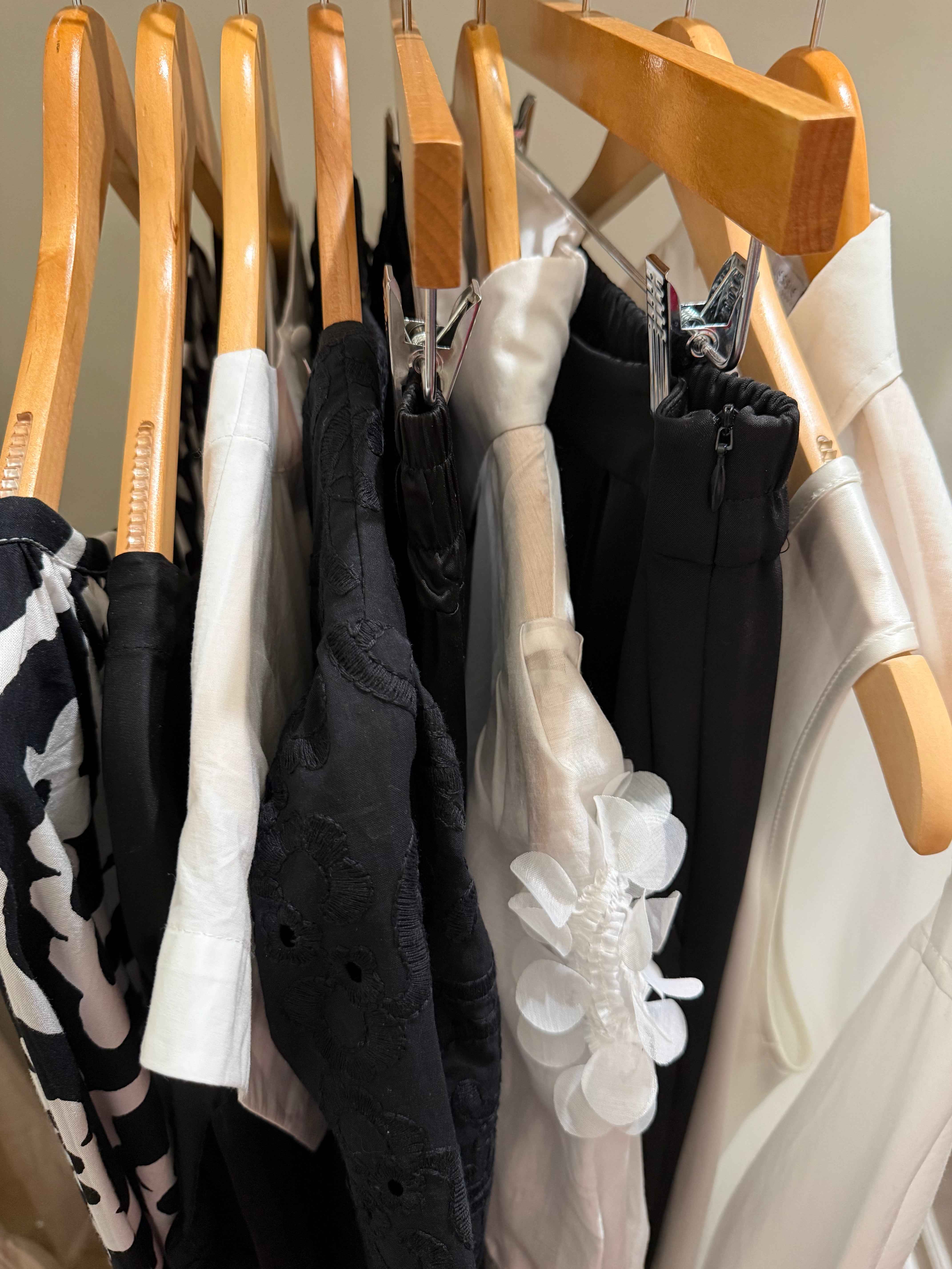 Black and White spring and summer clothing at Moxie Bainbridge