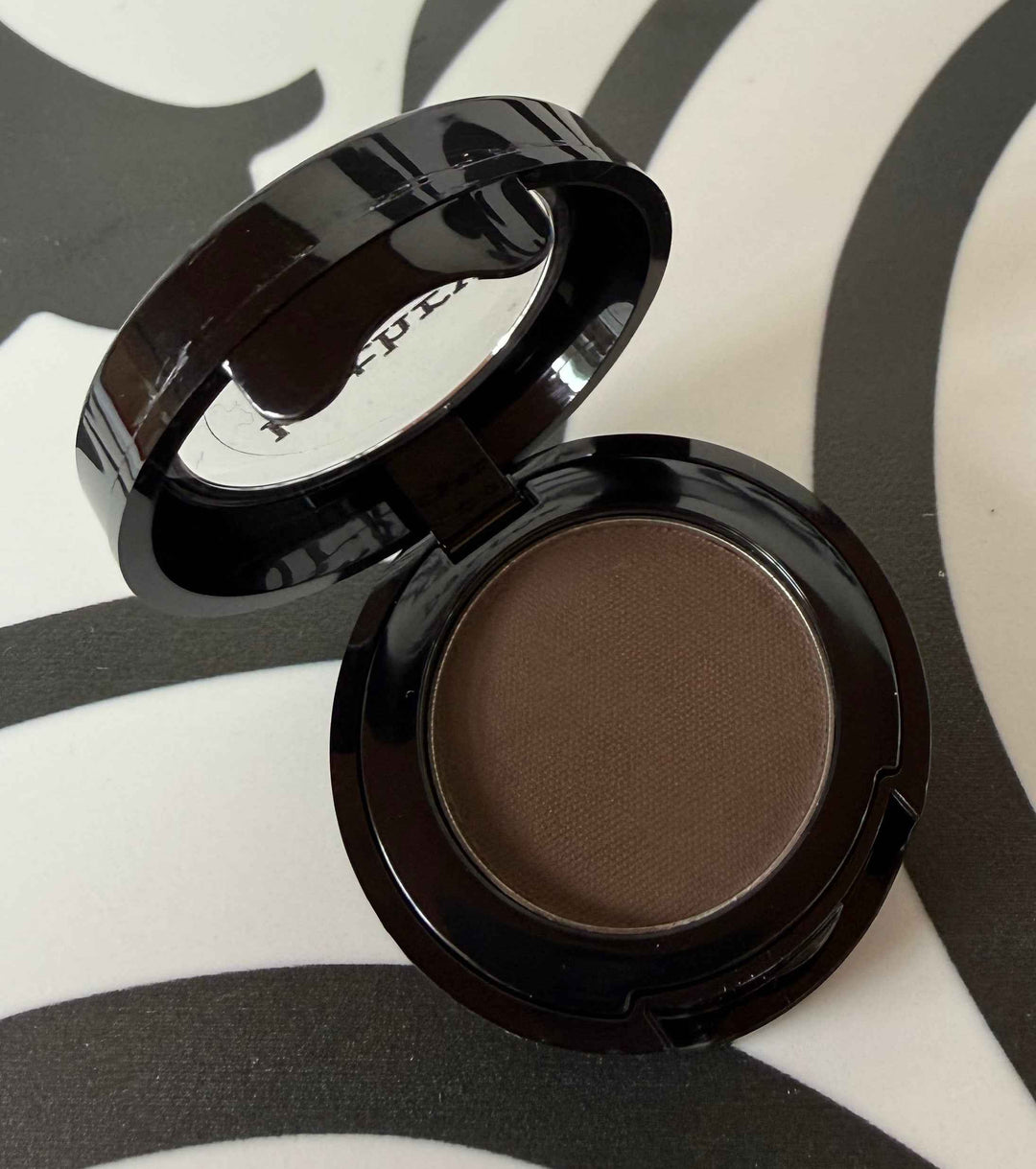 Powder Eyeshadow by Kathryn Bartow