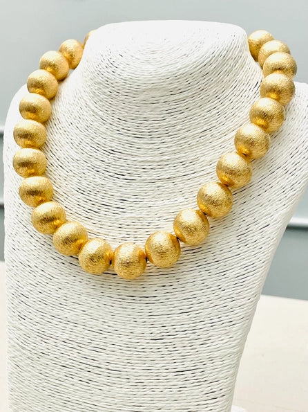 Chic Big Ball Necklace Brushed Gold By TWO HUNDRED FORTY